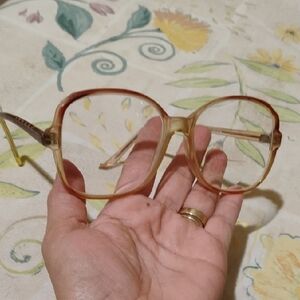 WORLD OF ANTHONY MARTIN EYEGLASSES